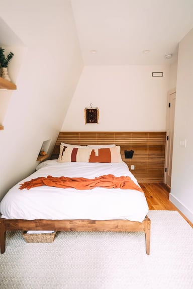 2nd level bedroom